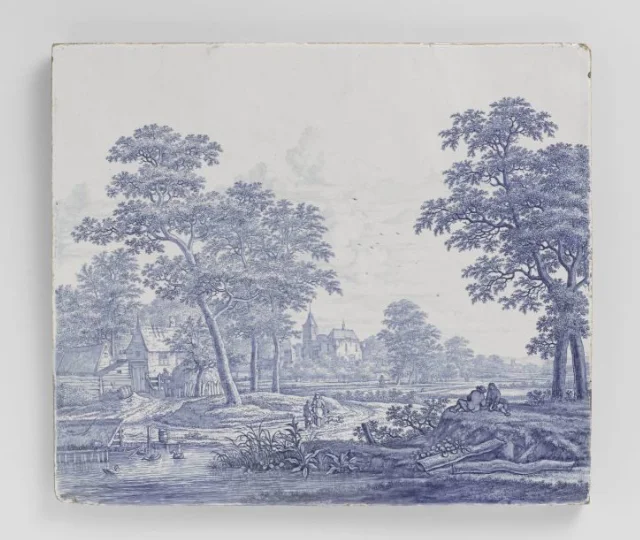 Plaat, beschilderd met een rivierlandschap met kasteel, boerderij en enkele figuren